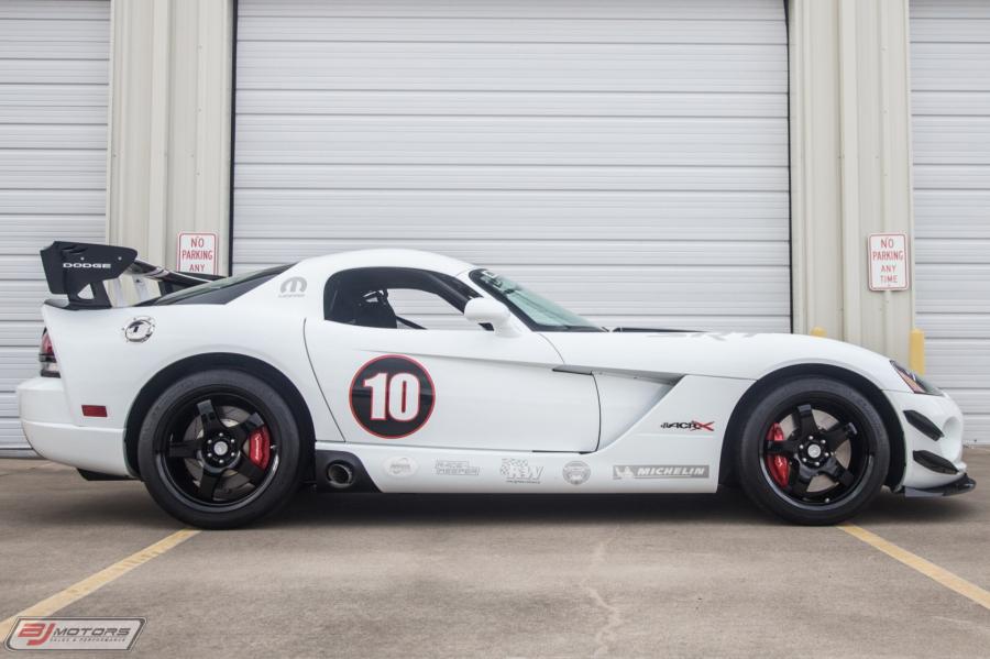  Dodge Viper SRT10 ACR-X (002) 2010 года  (фото 32 из 52)